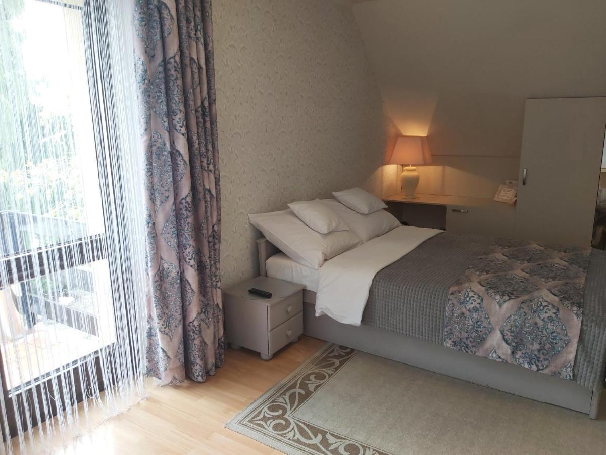 Krakowska 39 Bed & Breakfast Казимеж Долни Екстериор снимка